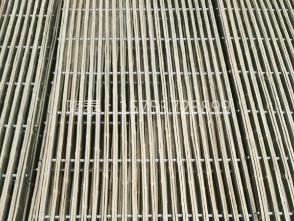 竹羊床(漏糞板)